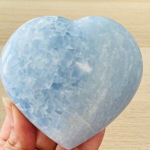 NWOT BLUE CALCITE Calming & Smoothing 9-LRV
